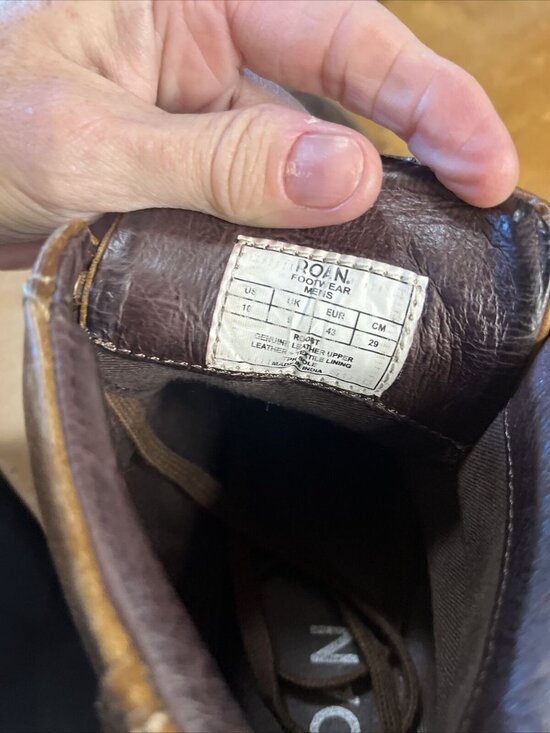 Roan Roost men\'s burnished leather urban hikers Men’s Sz 10 Excellent condition main image 4